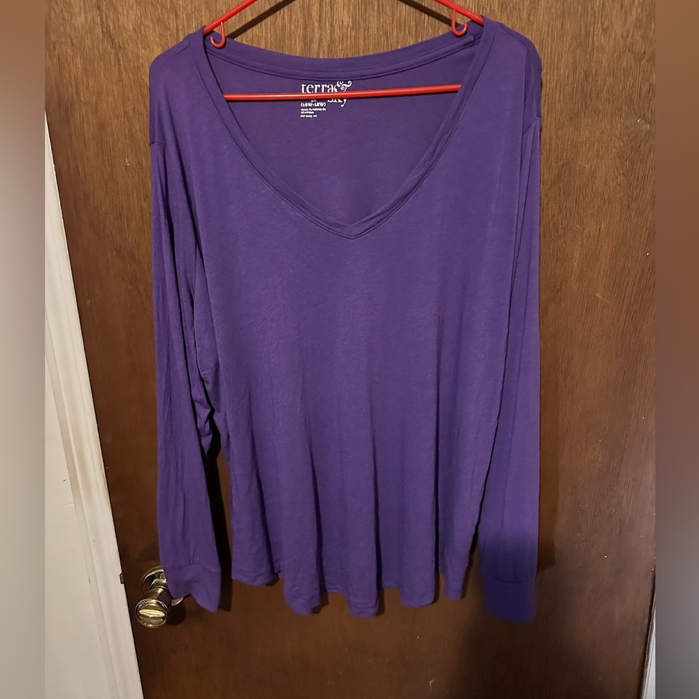Women’s tee